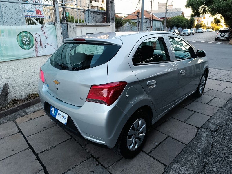 ONIX 1.0 MPFI LT 8V FLEX 4P MANUAL - 2018 - BENTO GONçALVES