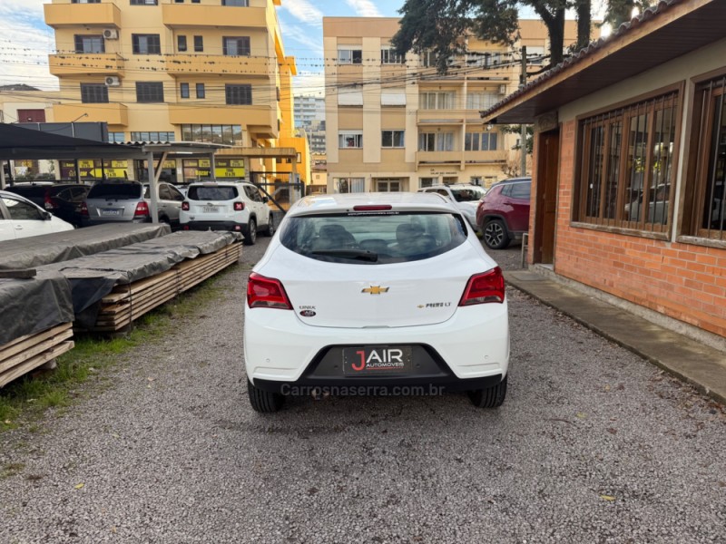 ONIX 1.4 MPFI LT 8V FLEX 4P AUTOMÁTICO - 2019 - GARIBALDI
