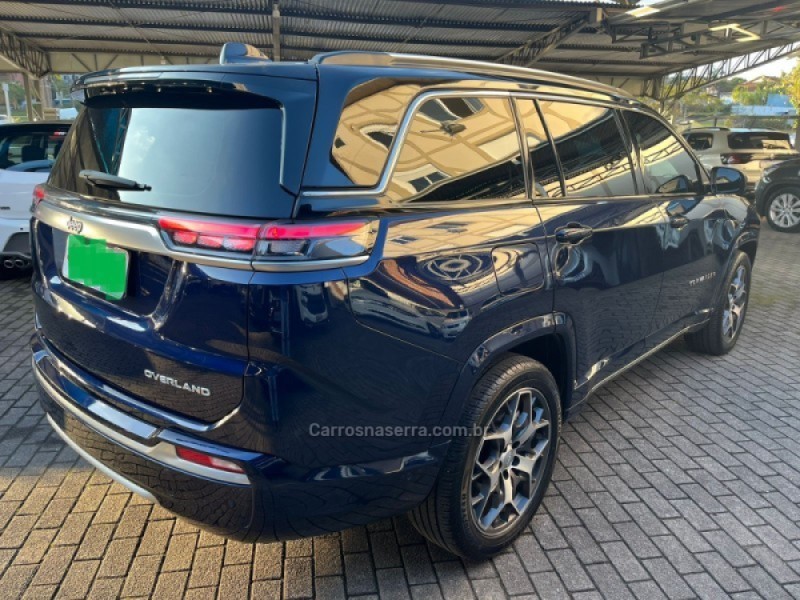 COMMANDER 1.3 OVERLAND T270 16V 4X2 TURBO FLEX 4P AUTOMÁTICO - 2022 - BENTO GONçALVES