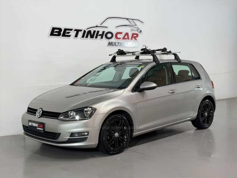 GOLF 1.0 TSI COMFORTLINE 12V TOTAL FLEX 4P MANUAL - 2017 - ESTâNCIA VELHA