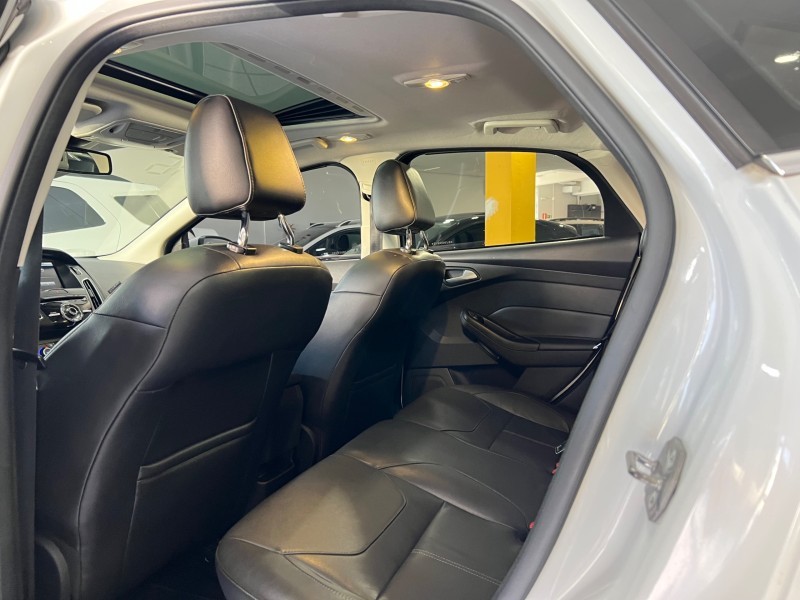 FOCUS 2.0 TITANIUM PLUS SEDAN 16V FLEX 4P AUTOMÁTICO - 2016 - CAXIAS DO SUL