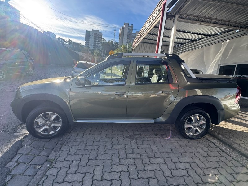 DUSTER OROCH 2.0 16V FLEX DYNAMIQUE 4P MANUAL - 2016 - CAXIAS DO SUL