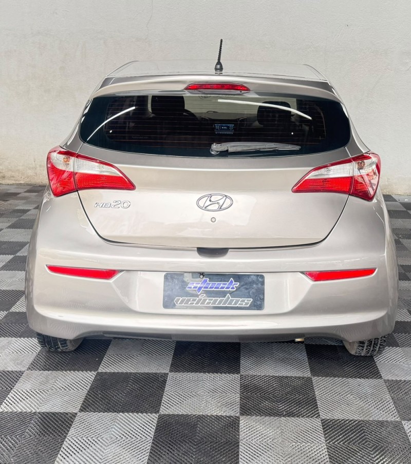 HB20 1.0 COMFORT 16V FLEX 4P MANUAL - 2017 - NOVO HAMBURGO