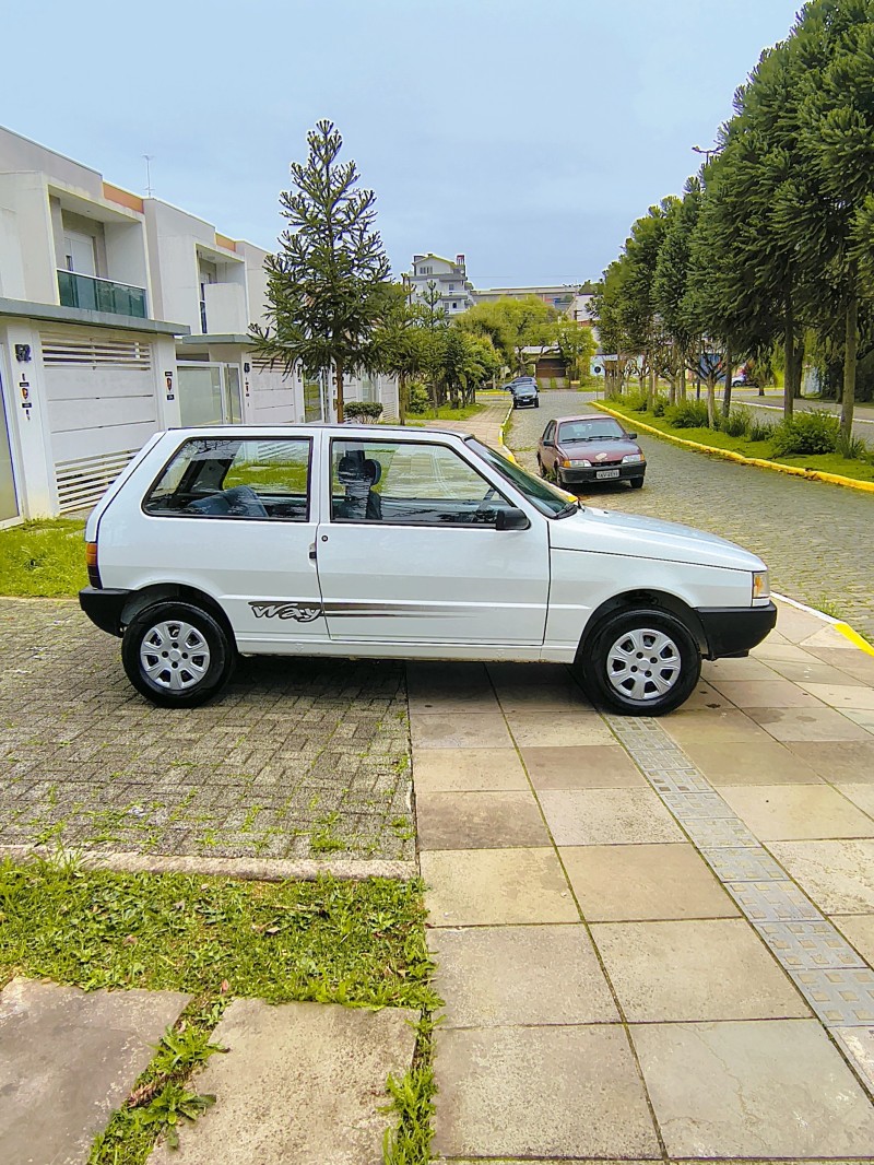 UNO 1.0 IE MILLE EX 8V GASOLINA 2P MANUAL - 2000 - FARROUPILHA