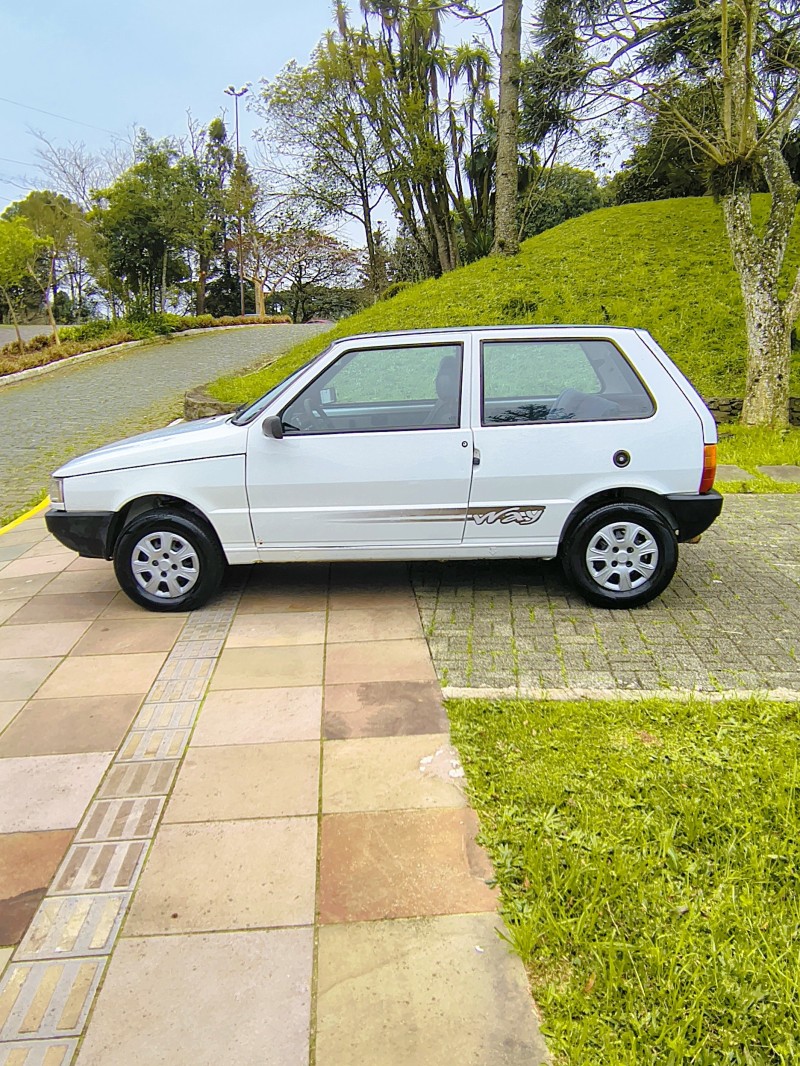 UNO 1.0 IE MILLE EX 8V GASOLINA 2P MANUAL - 2000 - FARROUPILHA