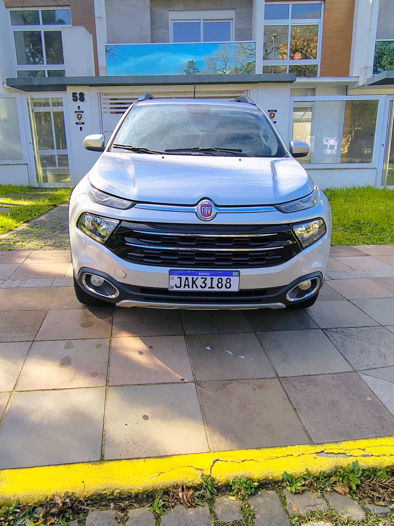 TORO 2.0 16V TURBO DIESEL FREEDOM 4WD AT9 AUTOMÁTICO - 2018 - FARROUPILHA