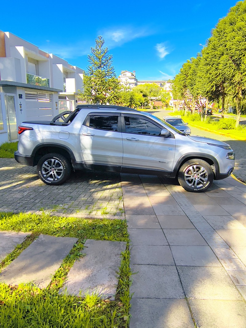 TORO 2.0 16V TURBO DIESEL FREEDOM 4WD AT9 AUTOMÁTICO - 2018 - FARROUPILHA