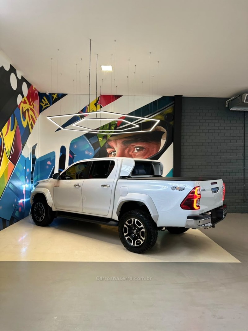 HILUX 2.8 SRX PLUS 4X4 CD TURBO DIESEL 4P AUTOMÁTICO - 2025 - NOVO HAMBURGO