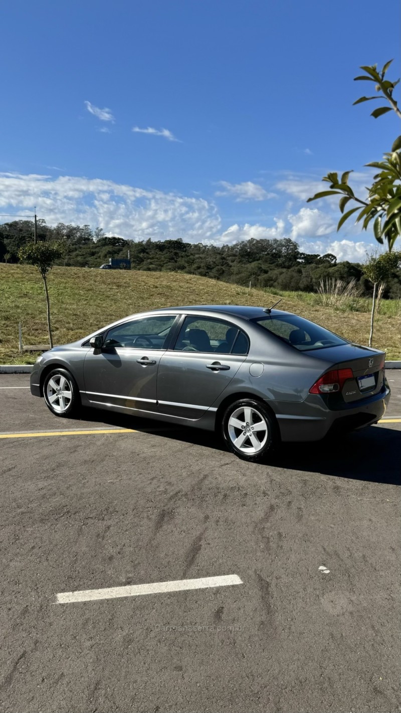 CIVIC 1.8 LXS 16V FLEX 4P MANUAL - 2010 - CARLOS BARBOSA
