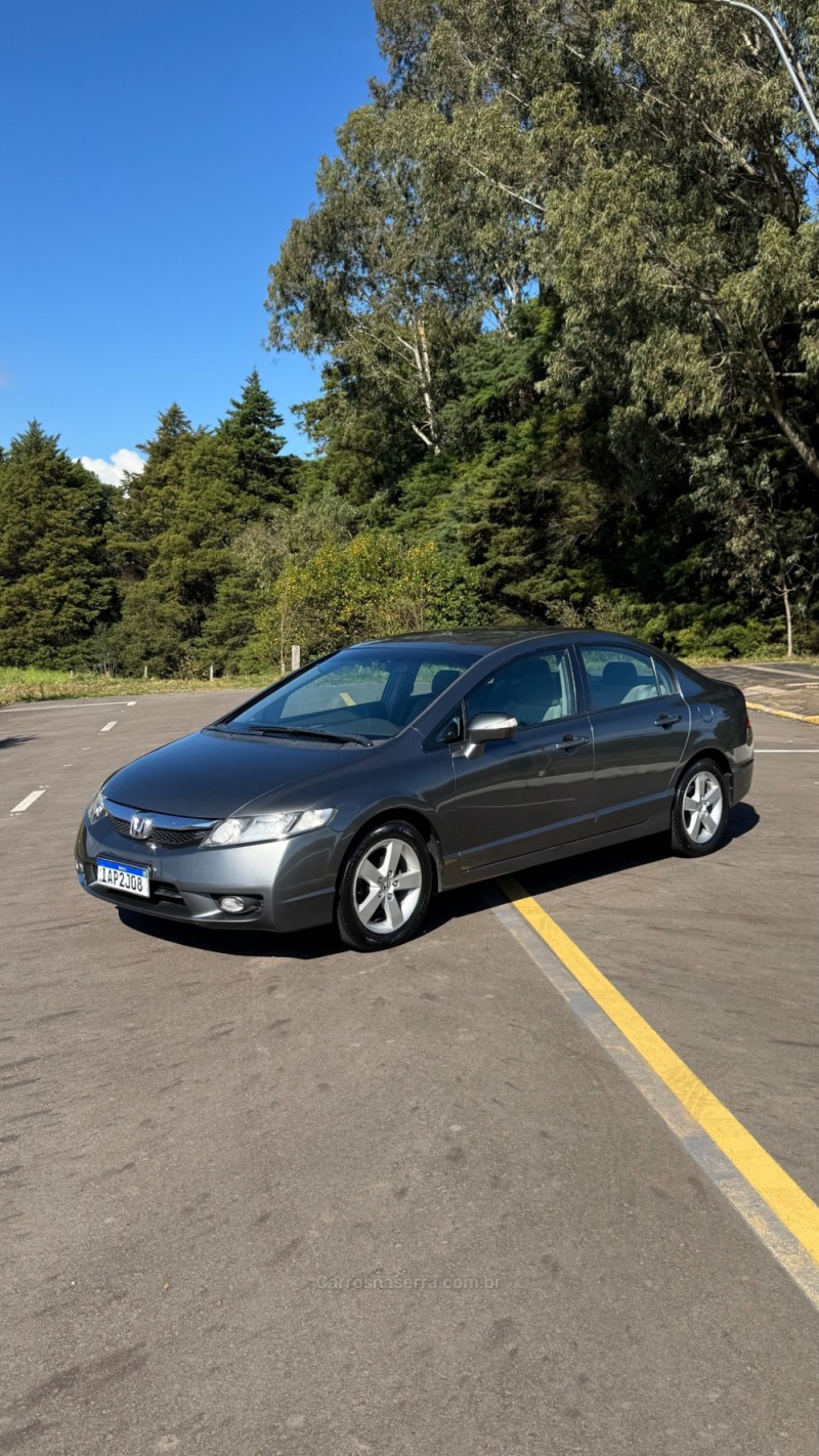CIVIC 1.8 LXS 16V FLEX 4P MANUAL - 2010 - CARLOS BARBOSA