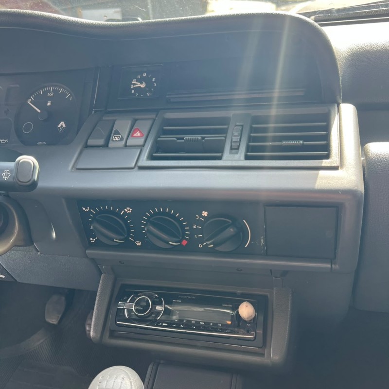 CLIO 1.6 RT 8V GASOLINA 4P MANUAL - 1999 - CAXIAS DO SUL