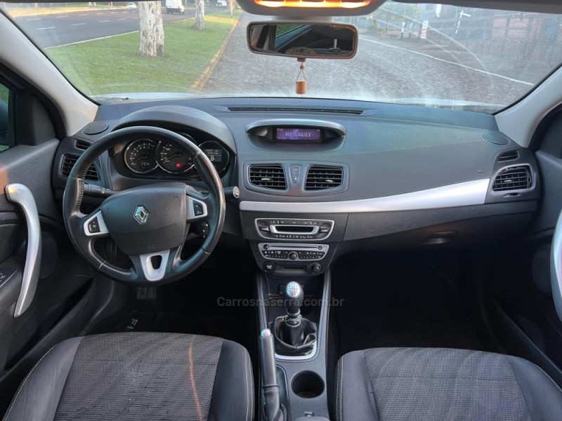 FLUENCE 2.0 DYNAMIQUE 16V FLEX 4P MANUAL - 2013 - DOIS IRMãOS