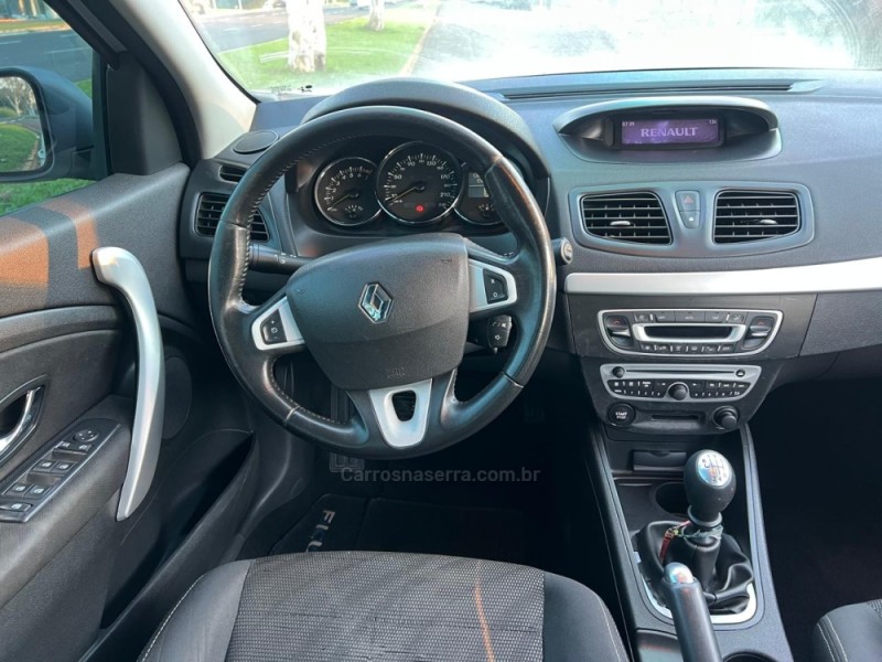 FLUENCE 2.0 DYNAMIQUE 16V FLEX 4P MANUAL - 2013 - DOIS IRMãOS