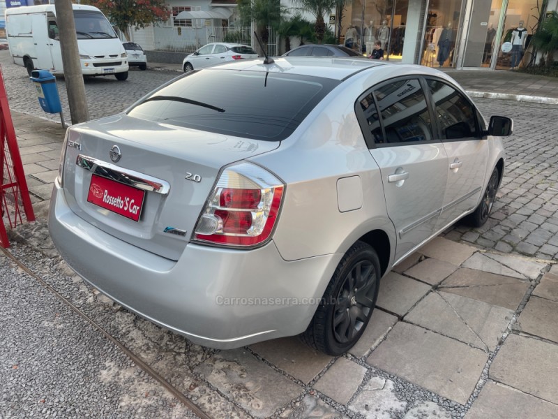 SENTRA 2.0 16V FLEX 4P MANUAL - 2011 - FARROUPILHA