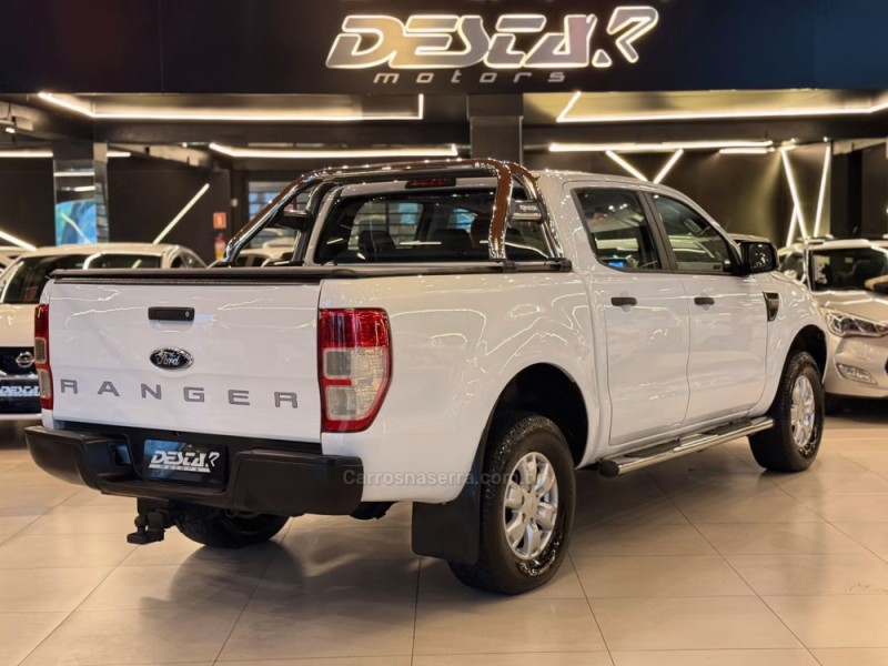RANGER 2.5 XLT 4X2 CD 16V FLEX 4P MANUAL - 2015 - NOVO HAMBURGO
