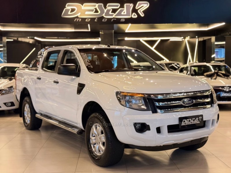 RANGER 2.5 XLT 4X2 CD 16V FLEX 4P MANUAL - 2015 - NOVO HAMBURGO