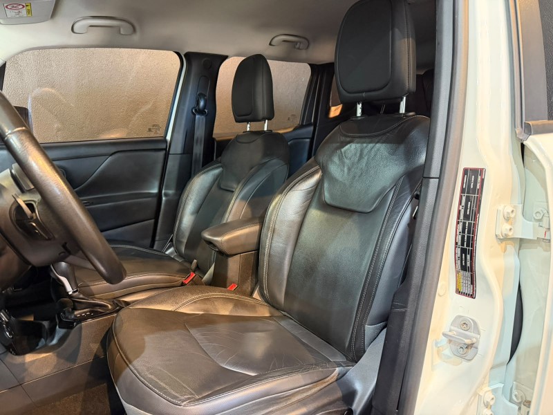 RENEGADE 2.0 NIGHT EAGLE 16V 4X4 TURBO DIESEL 4P AUTOMÁTICO - 2018 - ANTôNIO PRADO