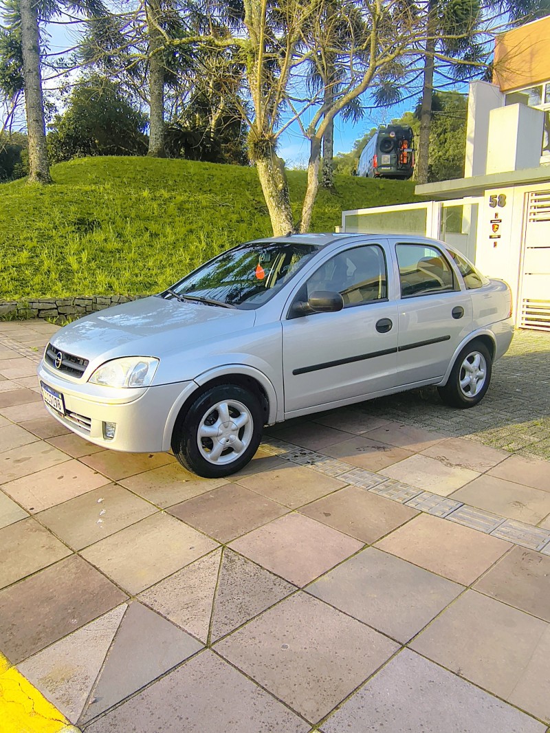 CORSA 1.8 MPFI MAXX SEDAN 8V FLEX 4P MANUAL - 2005 - FARROUPILHA