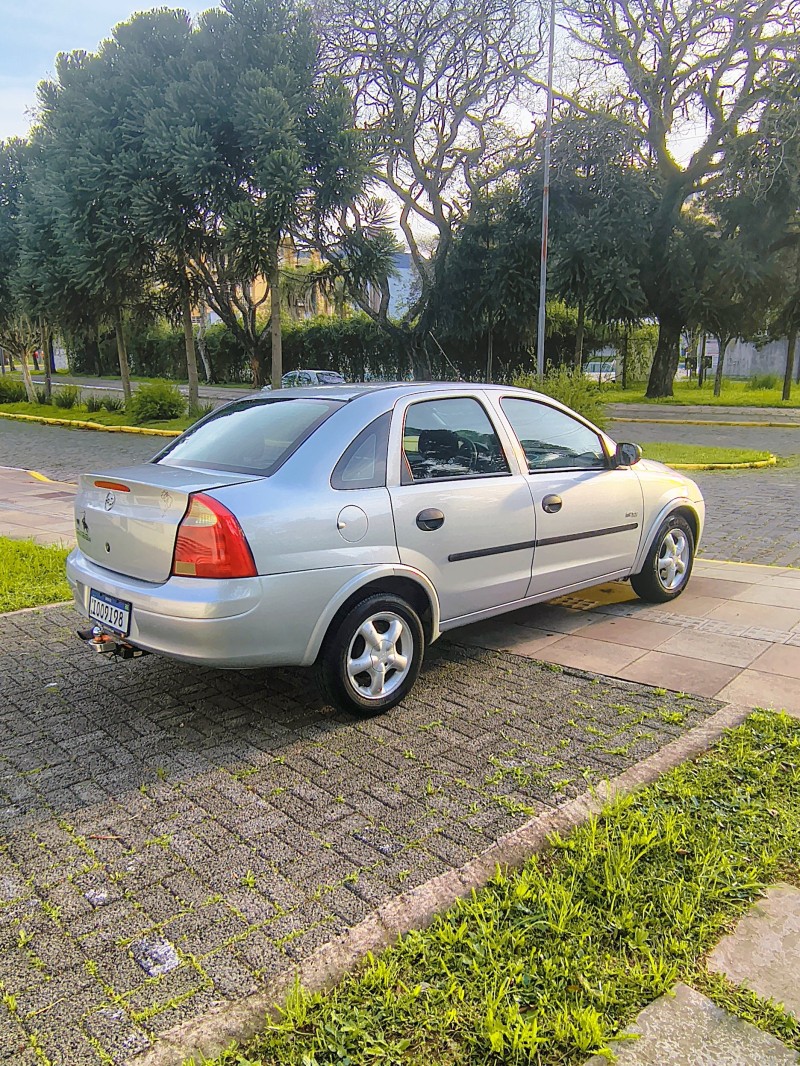 CORSA 1.8 MPFI MAXX SEDAN 8V FLEX 4P MANUAL - 2005 - FARROUPILHA