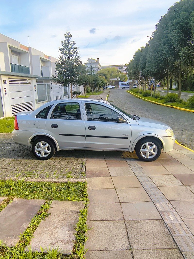 CORSA 1.8 MPFI MAXX SEDAN 8V FLEX 4P MANUAL - 2005 - FARROUPILHA