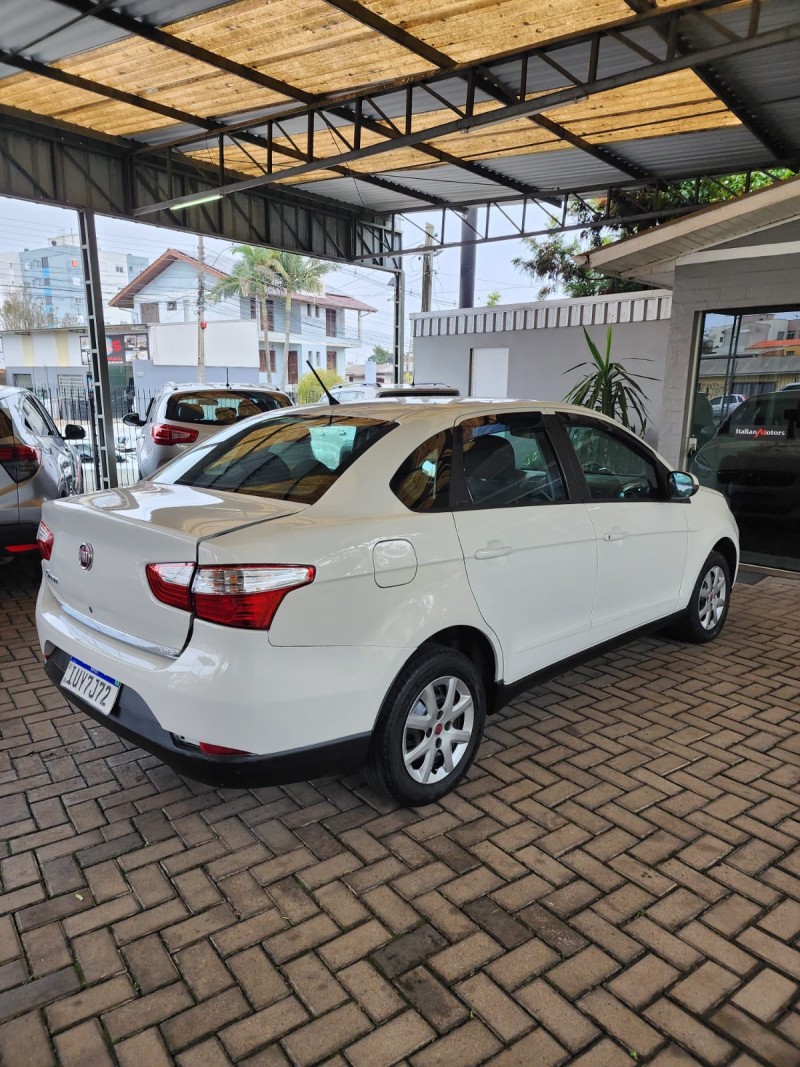 GRAND SIENA 1.4 MPI 8V TETRAFUEL 4P MANUAL - 2014 - CAXIAS DO SUL