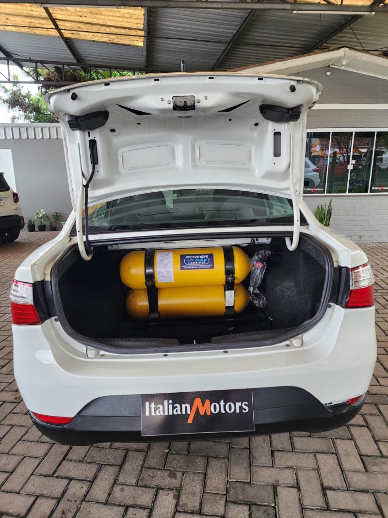 GRAND SIENA 1.4 MPI 8V TETRAFUEL 4P MANUAL - 2014 - CAXIAS DO SUL