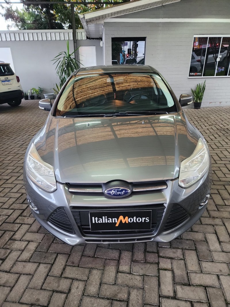 FOCUS 2.0 SE SEDAN 16V FLEX 4P AUTOMÁTICO - 2014 - CAXIAS DO SUL