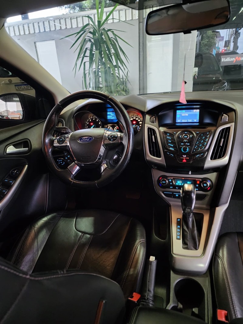 FOCUS 2.0 SE SEDAN 16V FLEX 4P AUTOMÁTICO - 2014 - CAXIAS DO SUL