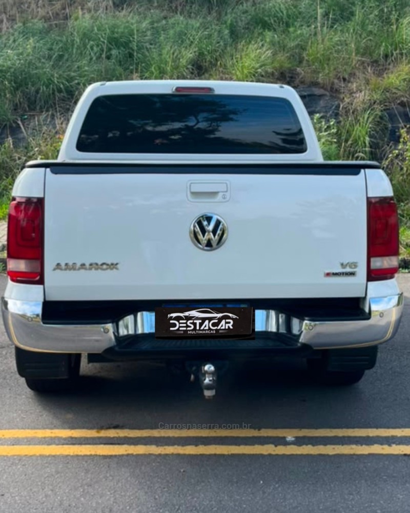 AMAROK 3.0 V6 TDI HIGHLINE CD DIESEL 4MOTION AUTOMÁTICO - 2022 - CAXIAS DO SUL