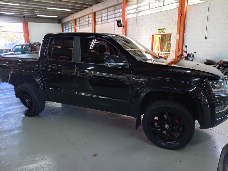 AMAROK 3.0 V6 TDI HIGHLINE CD DIESEL 4MOTION AUTOMÁTICO - 2019 - CAXIAS DO SUL