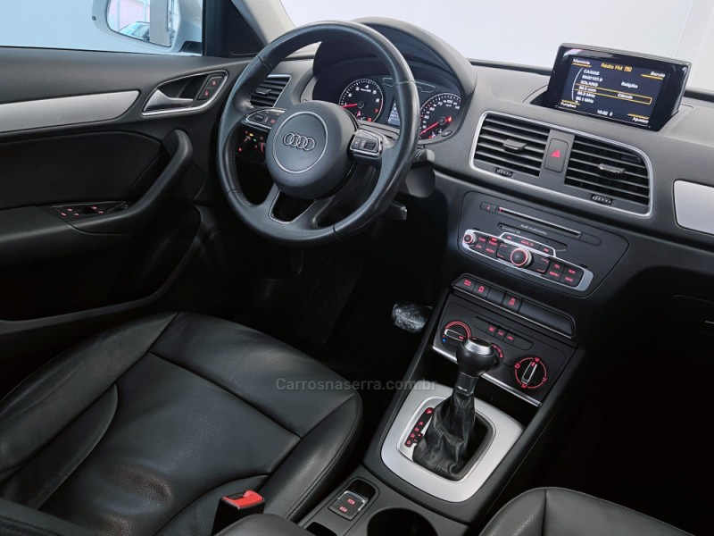 Q3 1.4 TFSI ATTRACTION 16V FLEX 4P S TRONIC - 2018 - FLORES DA CUNHA