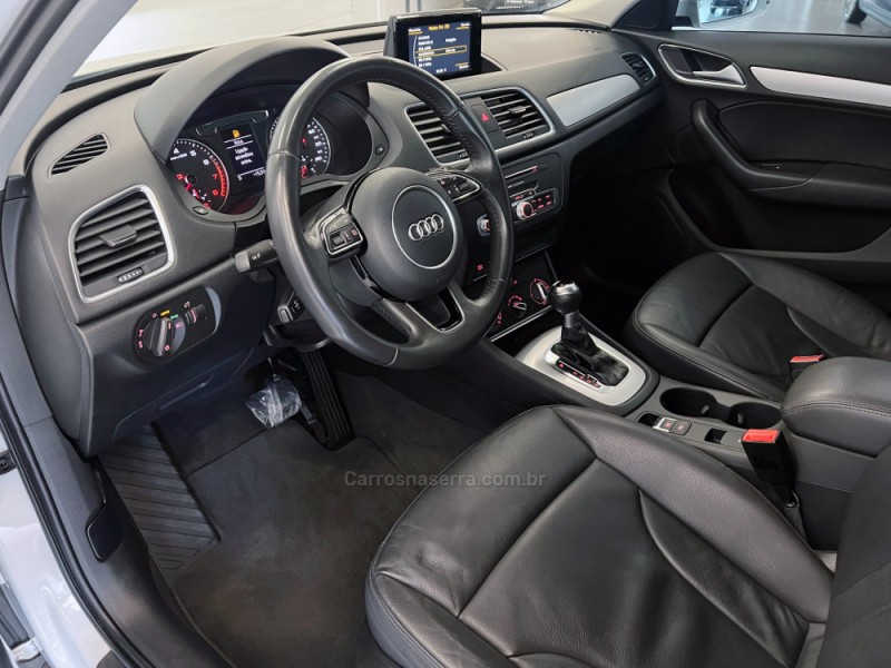 Q3 1.4 TFSI ATTRACTION 16V FLEX 4P S TRONIC - 2018 - FLORES DA CUNHA