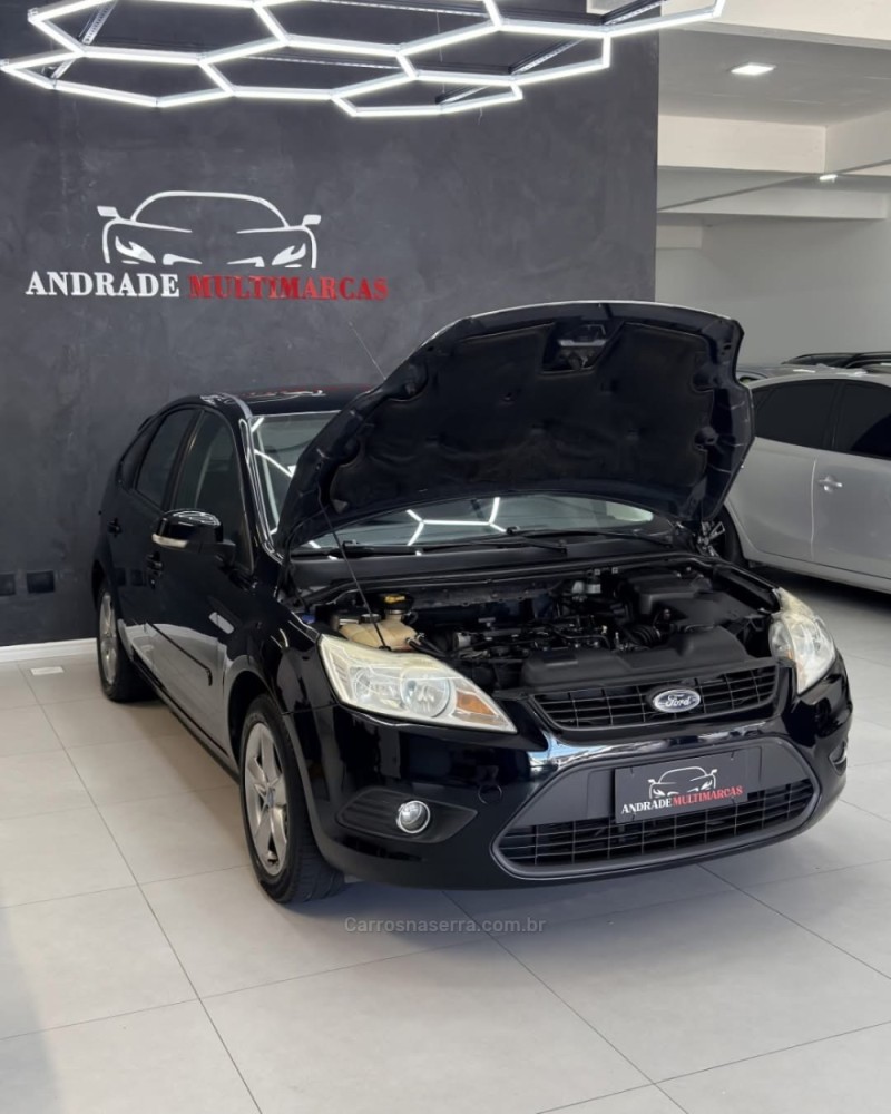 FOCUS 1.6 GLX 8V FLEX 4P MANUAL - 2010 - CAXIAS DO SUL