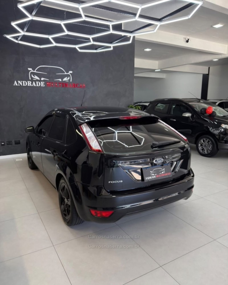FOCUS 1.6 GLX 8V FLEX 4P MANUAL - 2010 - CAXIAS DO SUL
