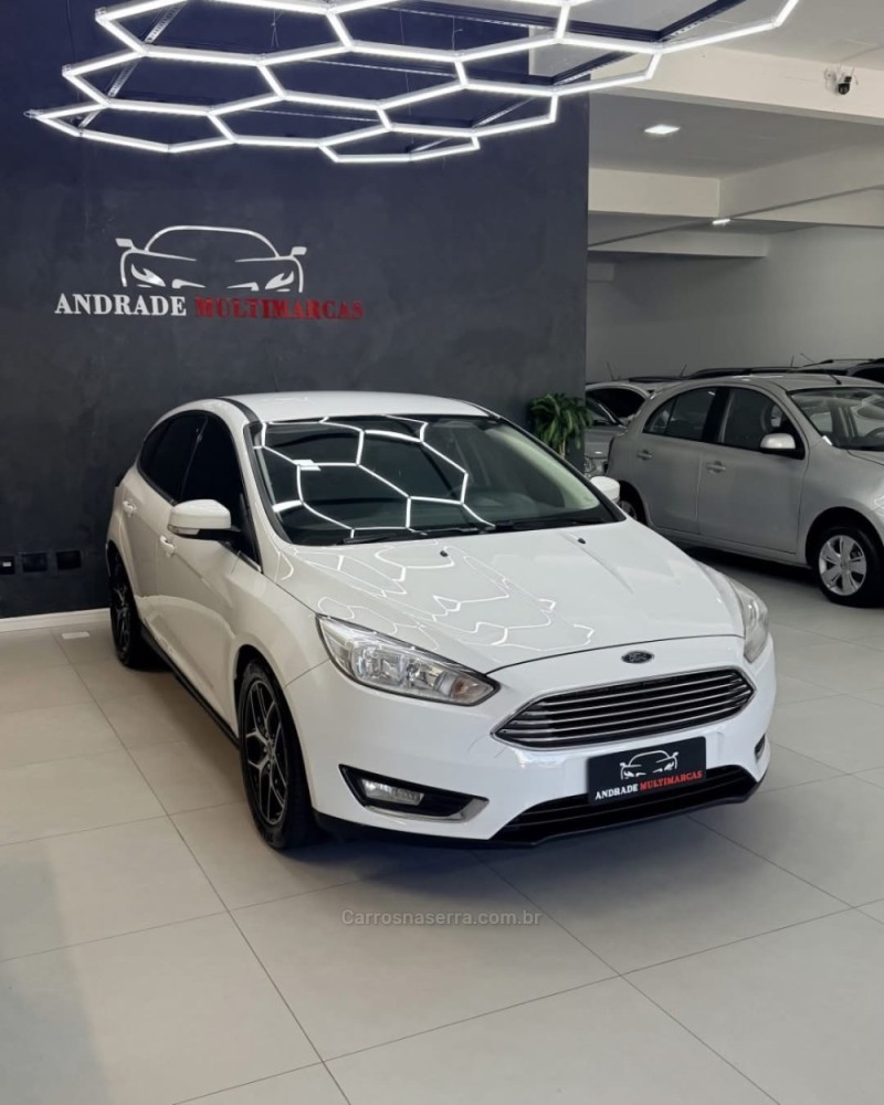 FOCUS 2.0 TITANIUM HATCH 16V FLEX 4P AUTOMÁTICO - 2016 - CAXIAS DO SUL