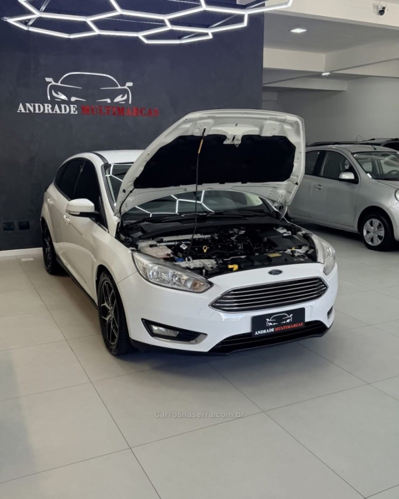 FOCUS 2.0 TITANIUM HATCH 16V FLEX 4P AUTOMÁTICO - 2016 - CAXIAS DO SUL