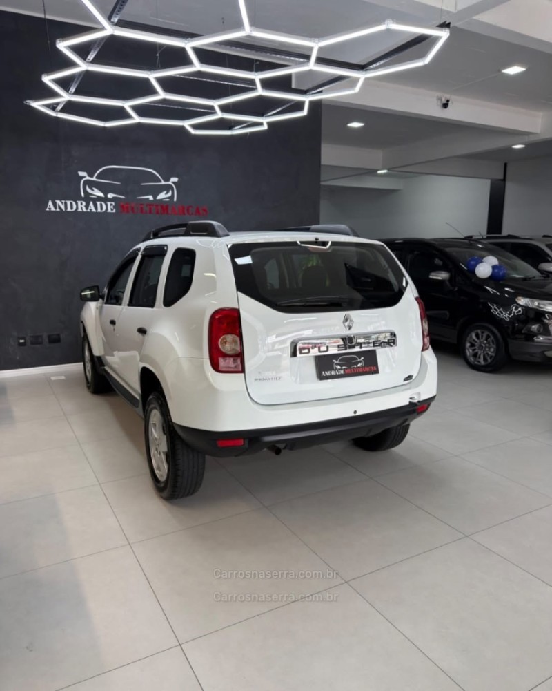 DUSTER 1.6 EXPRESSION 4X2 16V FLEX 4P MANUAL - 2014 - CAXIAS DO SUL