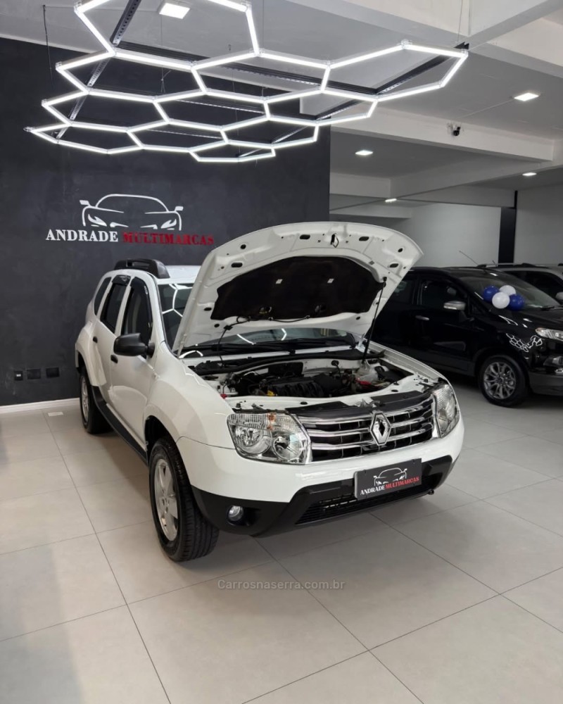 DUSTER 1.6 EXPRESSION 4X2 16V FLEX 4P MANUAL - 2014 - CAXIAS DO SUL
