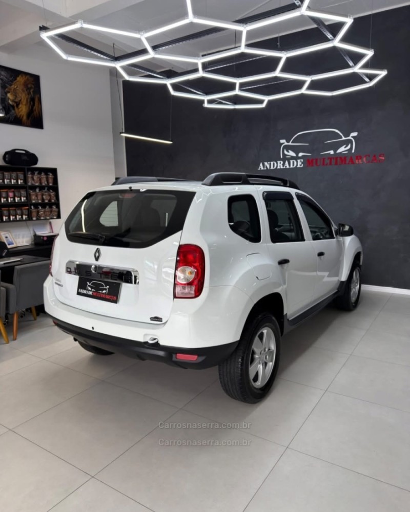 DUSTER 1.6 EXPRESSION 4X2 16V FLEX 4P MANUAL - 2014 - CAXIAS DO SUL