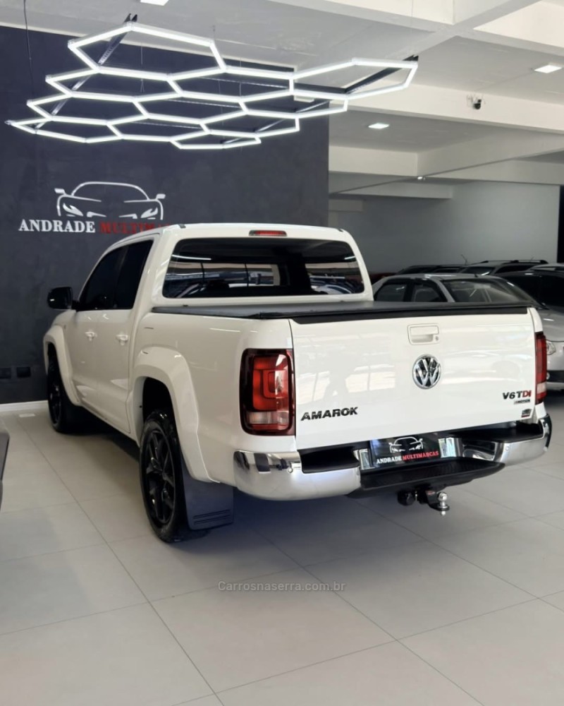 AMAROK 3.0 V6 TDI HIGHLINE CD DIESEL 4MOTION AUTOMÁTICO - 2018 - CAXIAS DO SUL