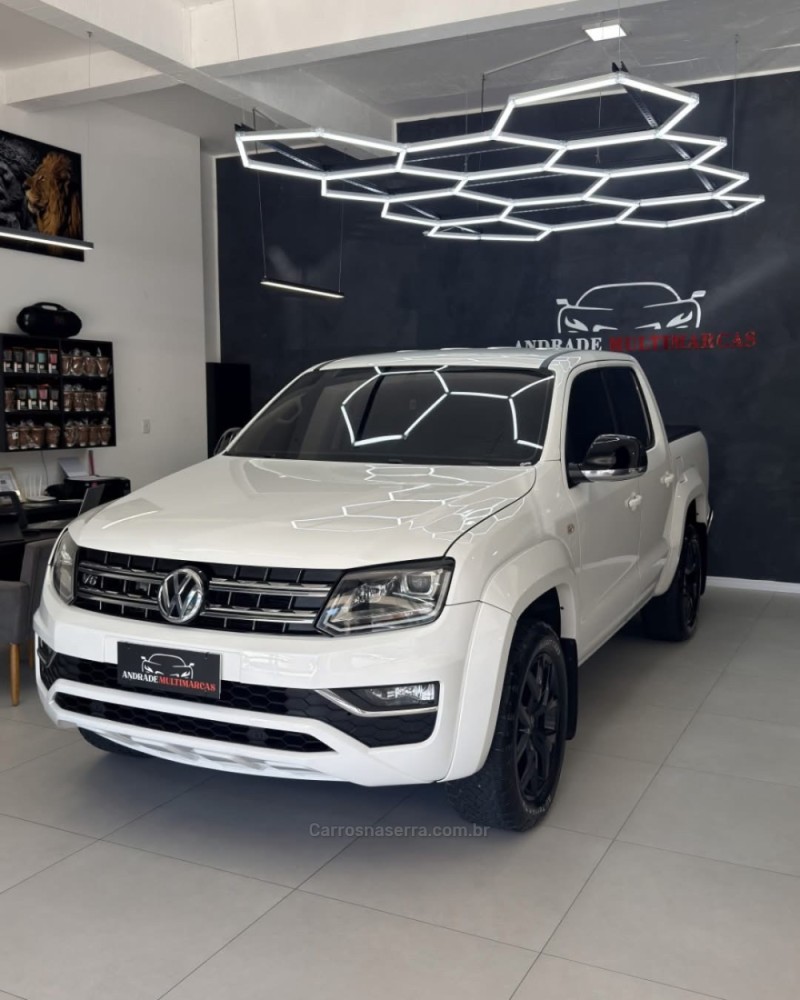 AMAROK 3.0 V6 TDI HIGHLINE CD DIESEL 4MOTION AUTOMÁTICO - 2018 - CAXIAS DO SUL