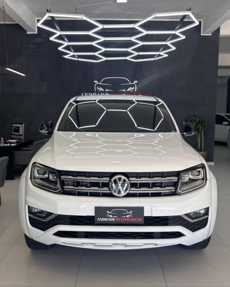 AMAROK 3.0 V6 TDI HIGHLINE CD DIESEL 4MOTION AUTOMÁTICO - 2018 - CAXIAS DO SUL