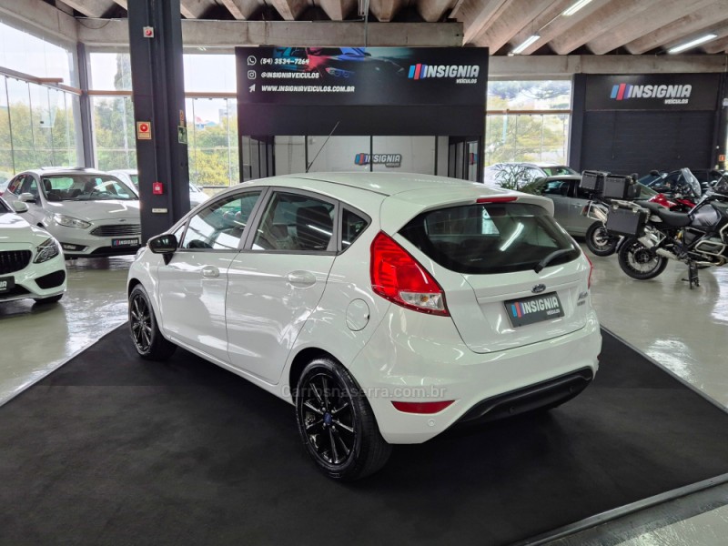 FIESTA 1.0 SEL ECOBOOST GTDI 12V GASOLINA 4P AUTOMÁTICO - 2018 - CAXIAS DO SUL