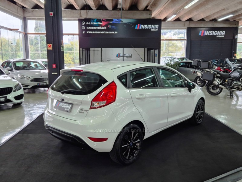 FIESTA 1.0 SEL ECOBOOST GTDI 12V GASOLINA 4P AUTOMÁTICO - 2018 - CAXIAS DO SUL