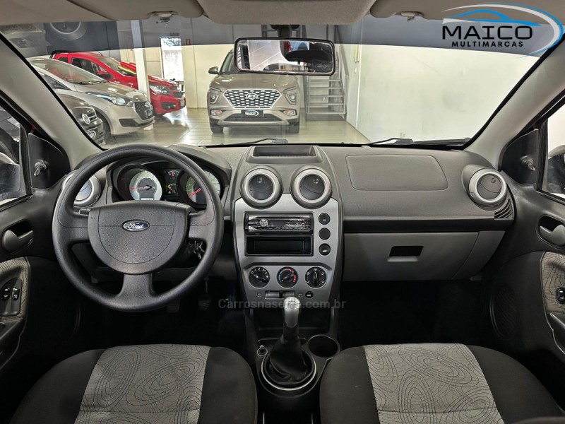 FIESTA 1.6 MPI CLASS SEDAN 8V FLEX 4P MANUAL - 2009 - NOVO HAMBURGO