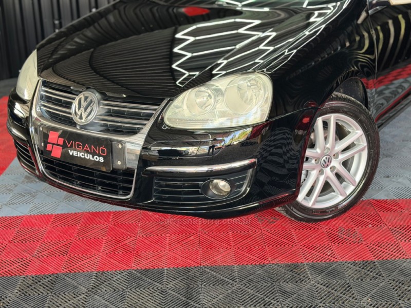 JETTA 2.5 I 20V 150CV GASOLINA 4P TIPTRONIC - 2009 - CAXIAS DO SUL