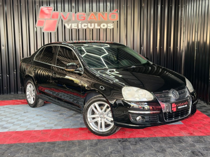 JETTA 2.5 I 20V 150CV GASOLINA 4P TIPTRONIC - 2009 - CAXIAS DO SUL