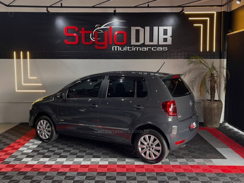 FOX 1.6 MI PRIME 8V FLEX 4P MANUAL - 2012 - ESTâNCIA VELHA