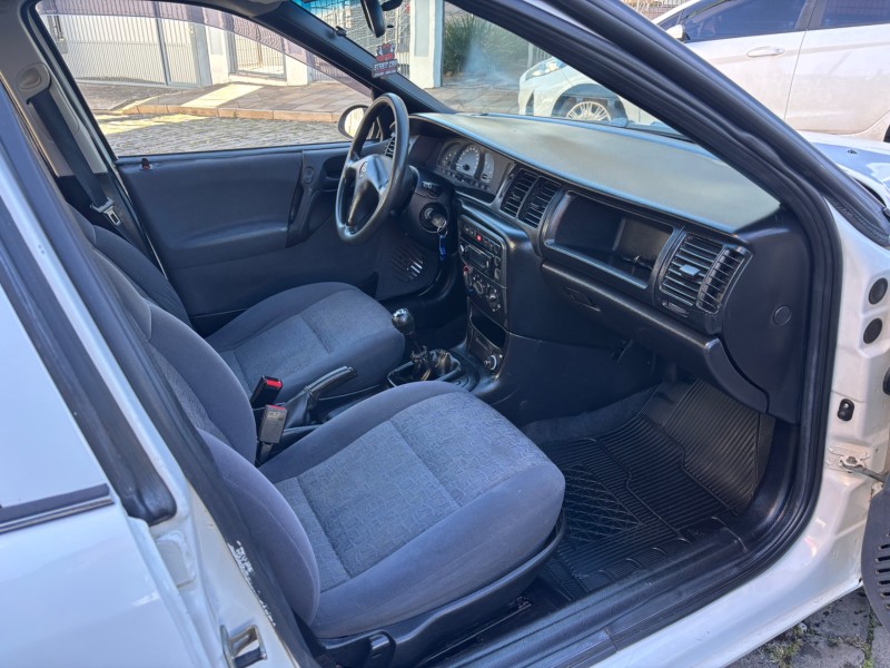 VECTRA 2.0 MPFI GL 8V GASOLINA 4P MANUAL - 1999 - CAXIAS DO SUL