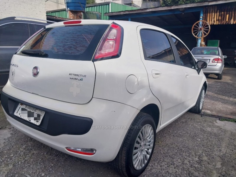 PUNTO 1.4 ATTRACTIVE 8V FLEX 4P MANUAL - 2013 - CAXIAS DO SUL